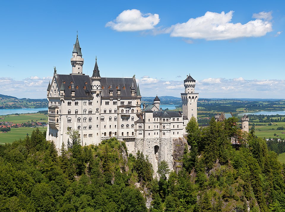 Château de Neuschwanstein, monument de Christian Jank (concepteur), Eduard Riedel, Georg von Dollmann et Julius Hofmann (architectes), commandé…